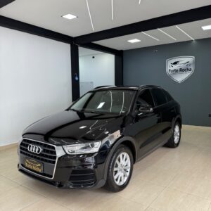 Q3 Black Ed. 1.4 TFSI Flex Black S-tron.