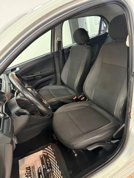 Volkswagen Gol 1.6 4P Flex Msi Trendline 2017 - Imagem 8