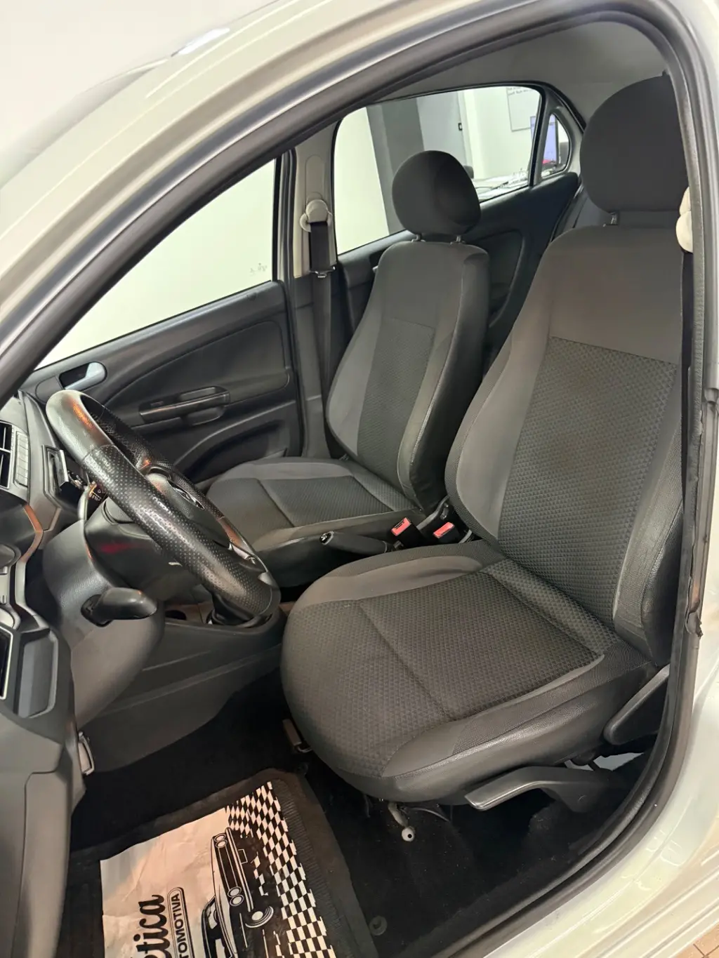 Volkswagen Gol 1.6 4P Flex Msi Trendline 2017 - Imagem 7